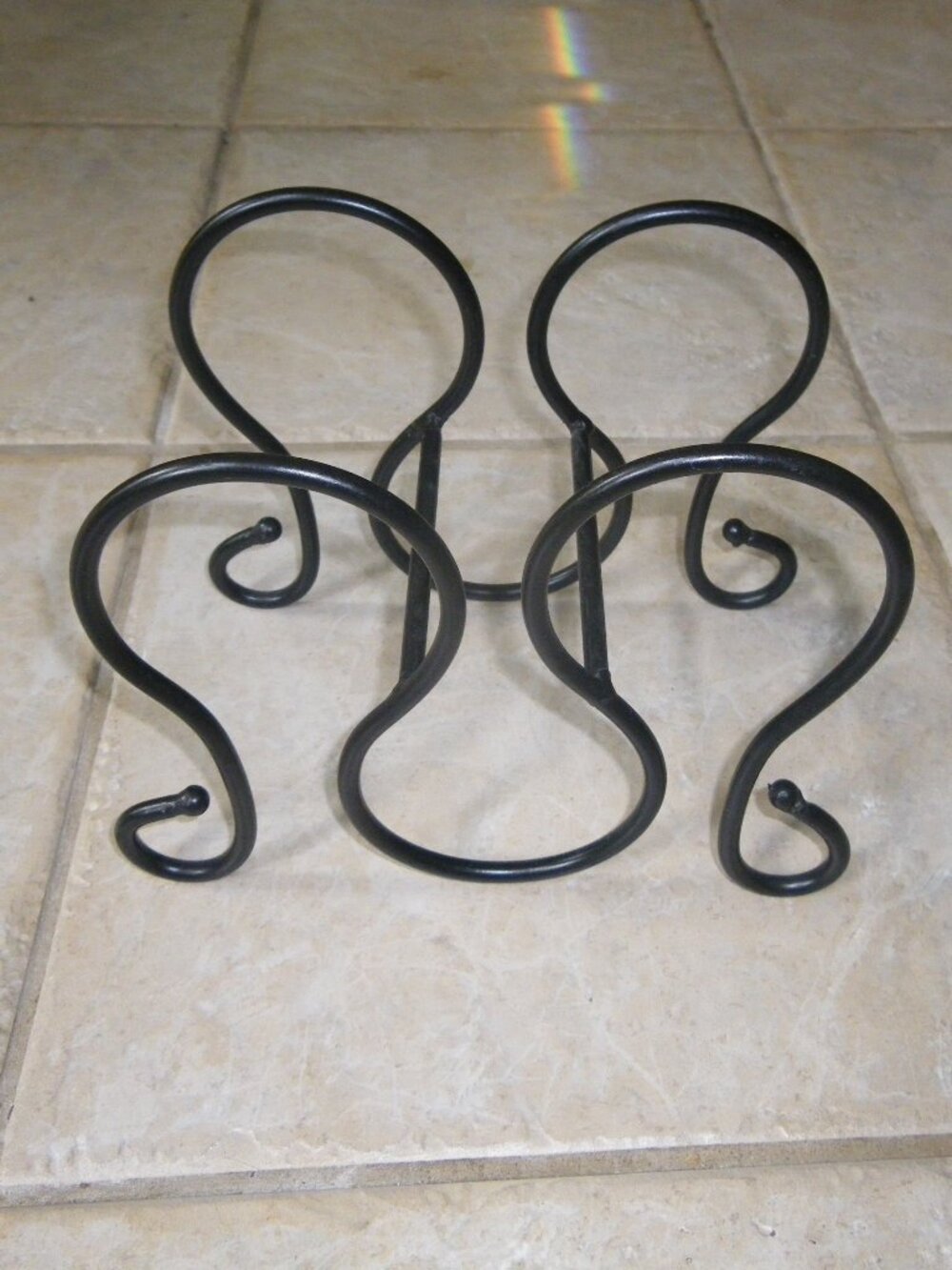 Small Metal Wire Minimalist Countertop 3 Bottle Wine Rack